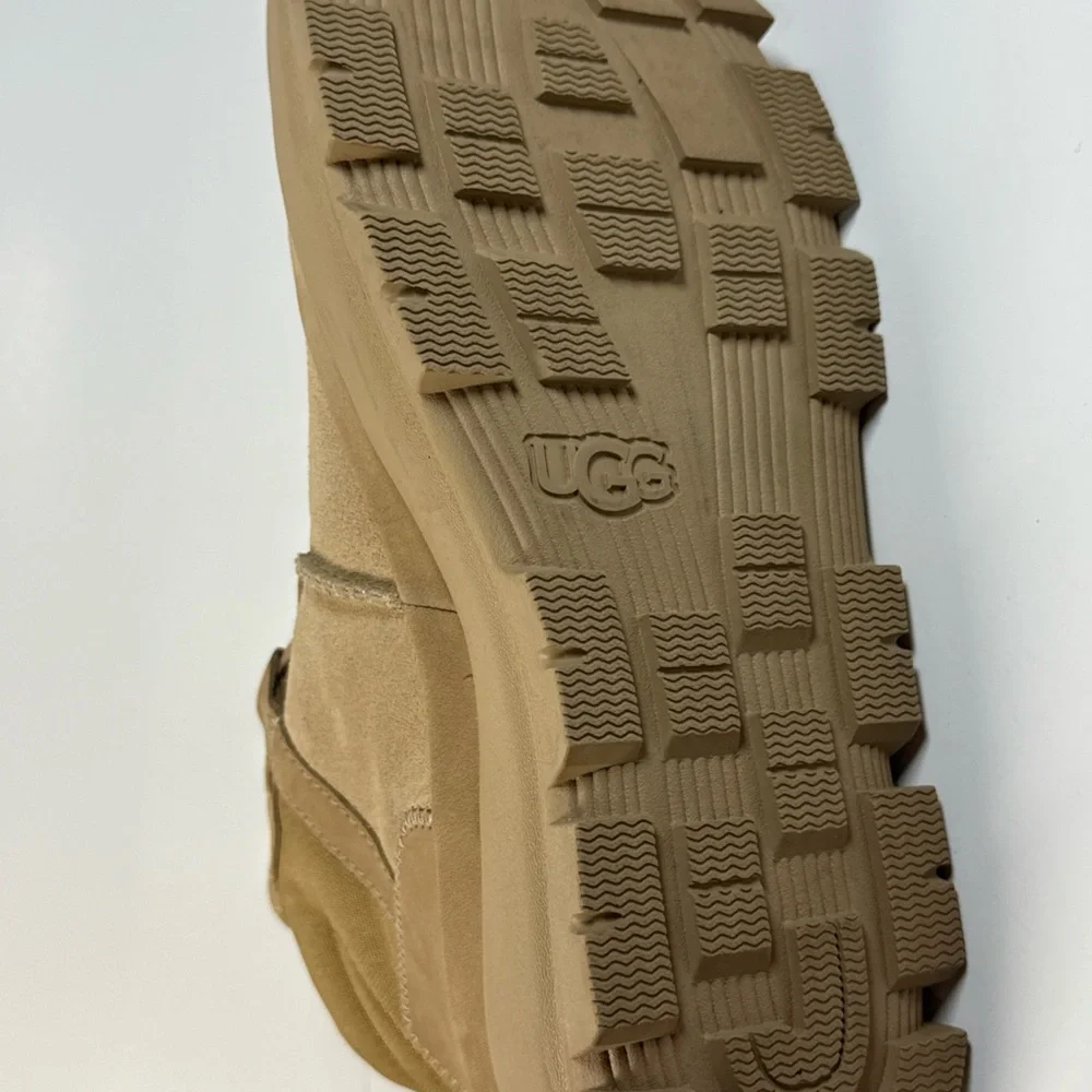 UGG Lug Chukka Boots Mens Size 9 Womens 10.5 - Picture 6 of 6